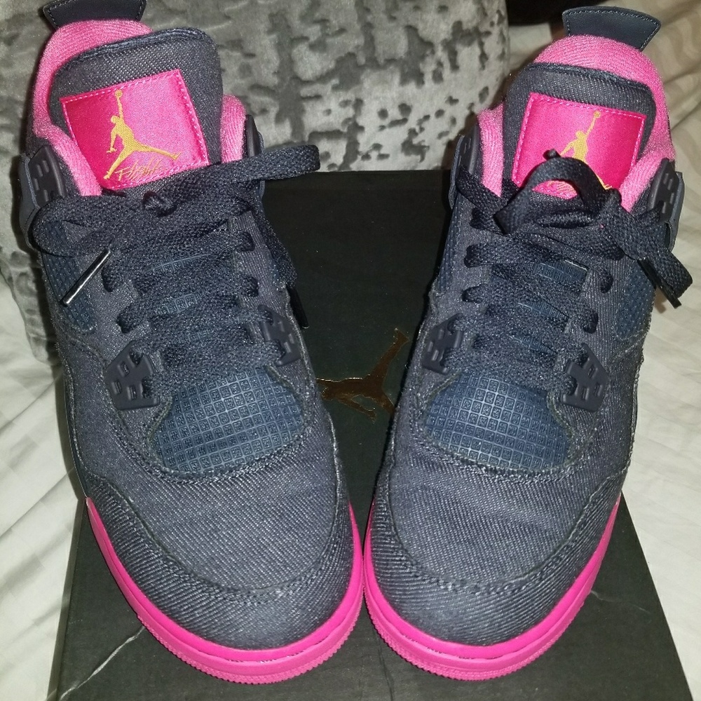 Air Jordan 4 Retro Denim (7Y or 8.5 Women)